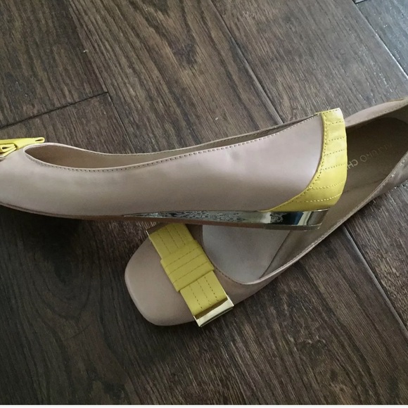 Arturo Chiang Flats, Vintage Style, Leather Yellow And Beige, Size 9. - Picture 5 of 7